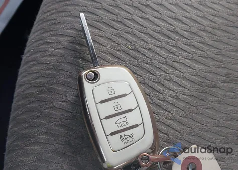 2016 Hyundai Santa Fe Sport 2.4L from USA, damaged, VIN 5XYZTDLB5GG355110